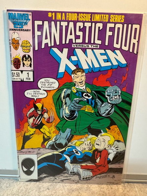 Marvel Comics Fantastic Four Versus X-Men #1 like new