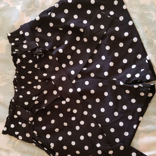 Fabric polka dot shorts used with matching belt, size S