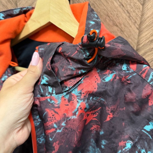 Snow jacket like new