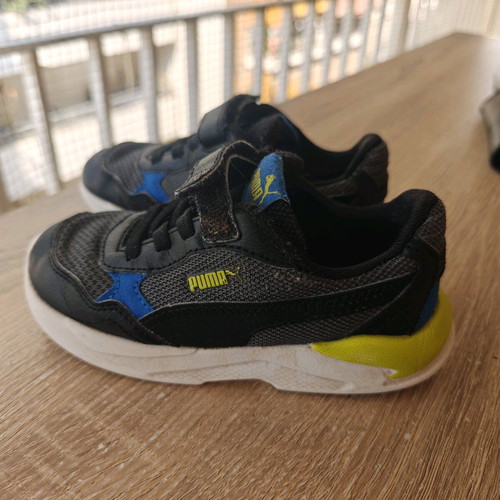 Puma kid shoes size 26 used, black and yellow