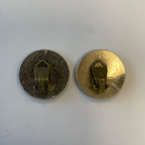 Metal clip-on earrings vintage used, gold color