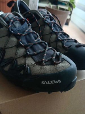 Salewa MS Wildfire Edge αθλητικά σαν καινούργια, μέγεθος 39, μαύρο και μπεζ