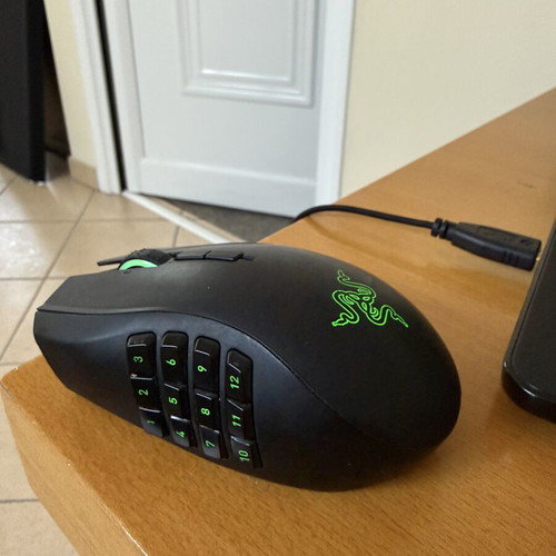 Razer Naga 2014 MMO gaming mouse with 12 thumb buttons, 8200 DPI