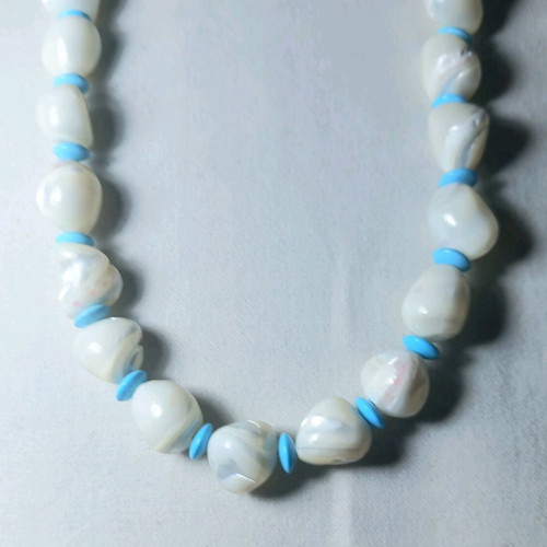 Silver necklace, mother of pearl and turquoise