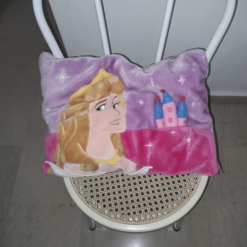 Pillows used, set of 3 pieces