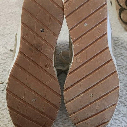 Women's white athletic shoes like new, size 38