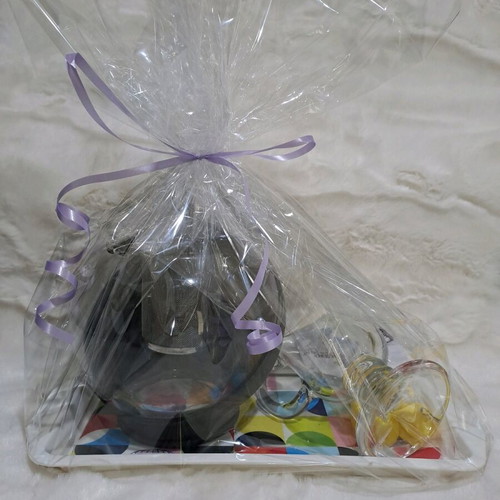 Gift set with teapot, glass cup, plastic tray, spoons and steel tea infuser, new