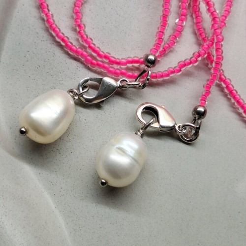 Necklace with Czech glass beads and freshwater pearls, new, pink