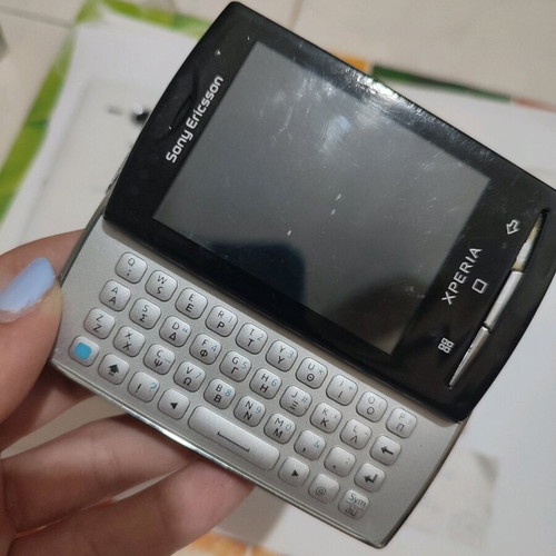 Sony and Sony Ericsson used mobile phones, pack of 4
