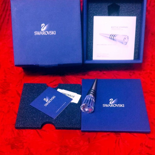 Swarovski Rainbow sapphire wine bottle stopper new