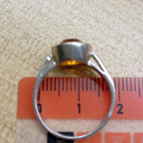 Silver solitaire ring 925 like new