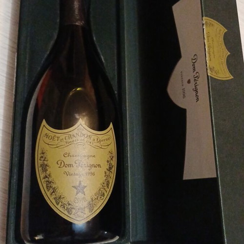 Dom Pérignon Vintage 1996 Champagne new with original box