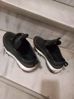 Nike athletic shoes used, black, size 36