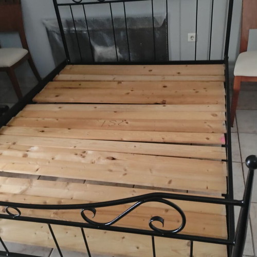 Iron double bed like new 1.50x2.00 m