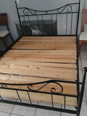 Iron double bed like new 1.50x2.00 m