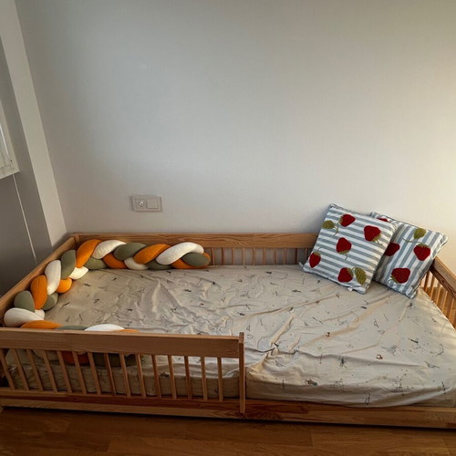Montessori bed like new, 90x200cm, solid pine wood