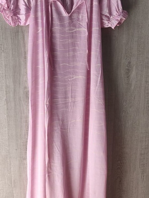 Pink maxi nightgown like new, size L/XL, V-neck with puff sleeves