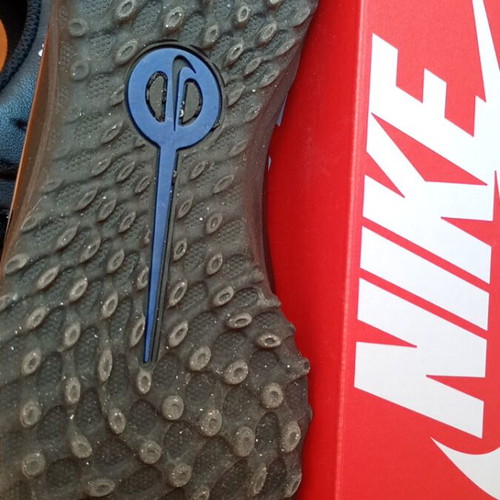 Nike football shoes size 36.5 with studs like new