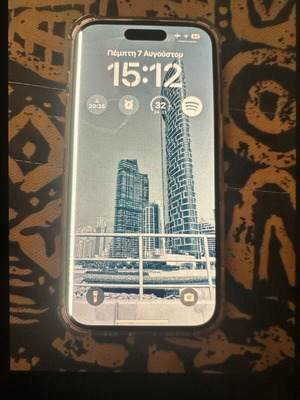 iPhone 14 Pro οθόνη μεταχειρισμένη με γραμμή αριστερά