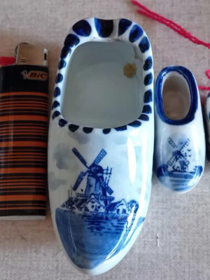 Dutch porcelain clogs set of 3 used, one glued, marked Delf