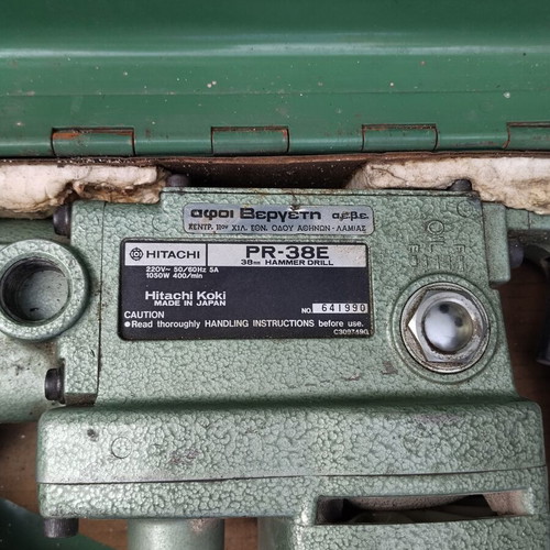 Hitachi compressor like new with 2 chisels