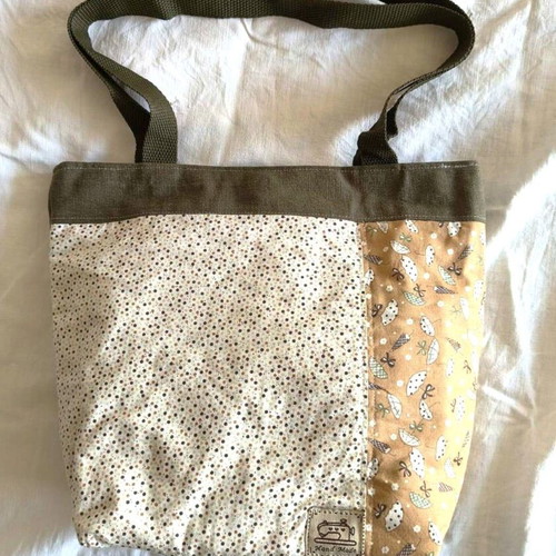 Handmade tote shoulder bag with appliqué umbrella new, beige multicolor