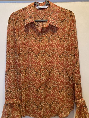 Zara women's printed shirt M like new, lightweight fabric