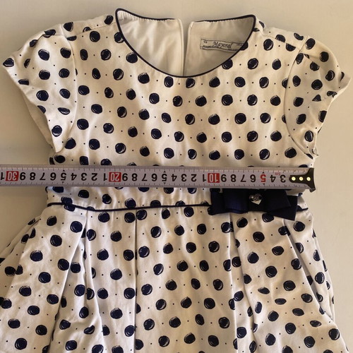 Mayoral dress size 4-5 years (110 cm) like new, white with dark blue polka dots