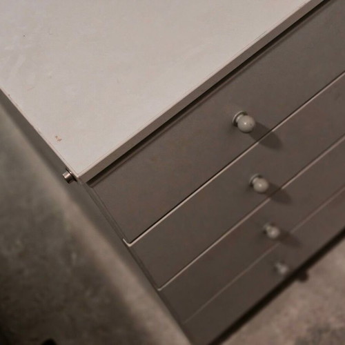 SATO office chair and drawer unit used