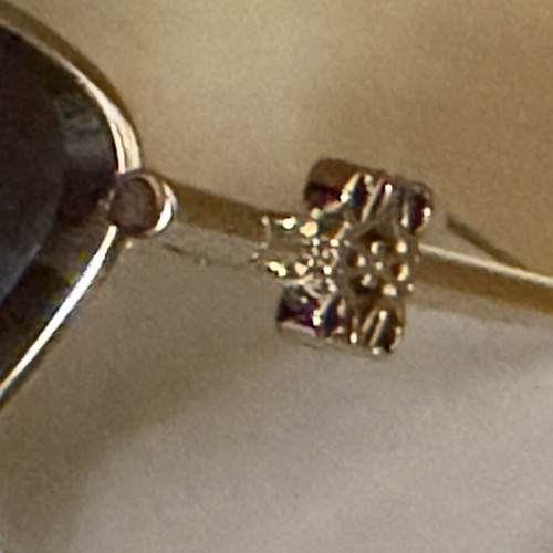 Loewe Anagram LW40115U sunglasses, gold metal frame, cat-eye hexagonal