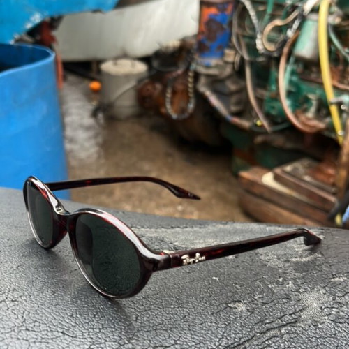 Ray-Ban Side Street RB2005 sunglasses like new