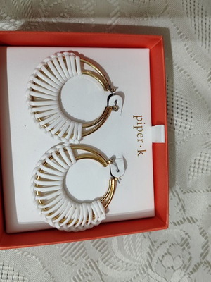 Piper.k earrings new, white