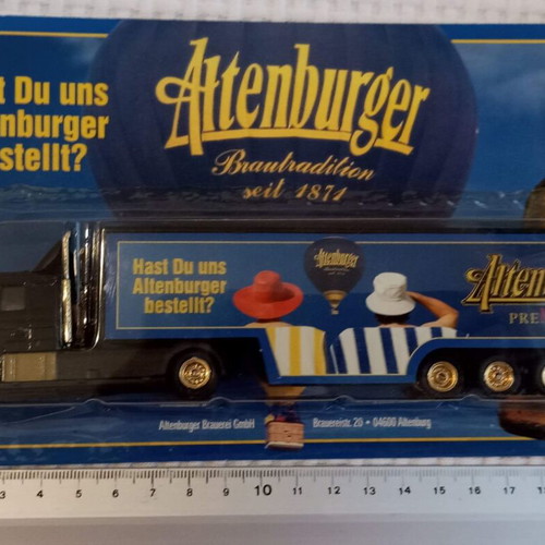 H0 scale truck trailer with beer advertisement like new