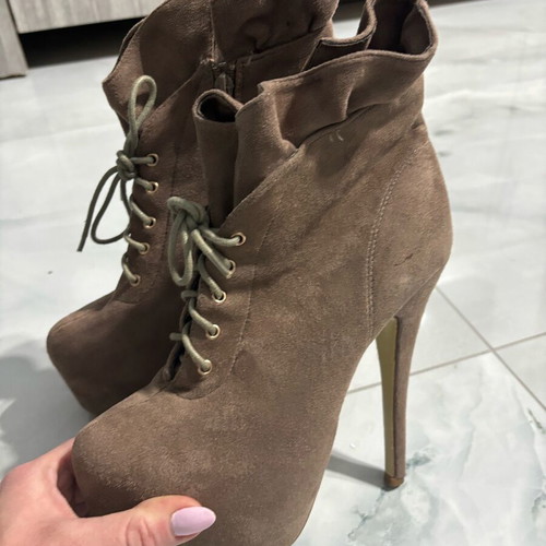 Booties size 39 new brown