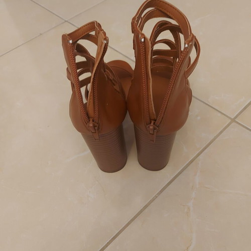 Sandals like new, high platform, size 39, brown