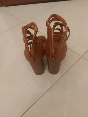 Sandals like new, high platform, size 39, brown