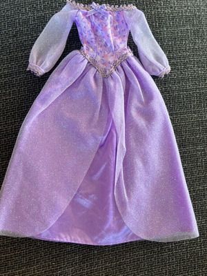Barbie dress like new
