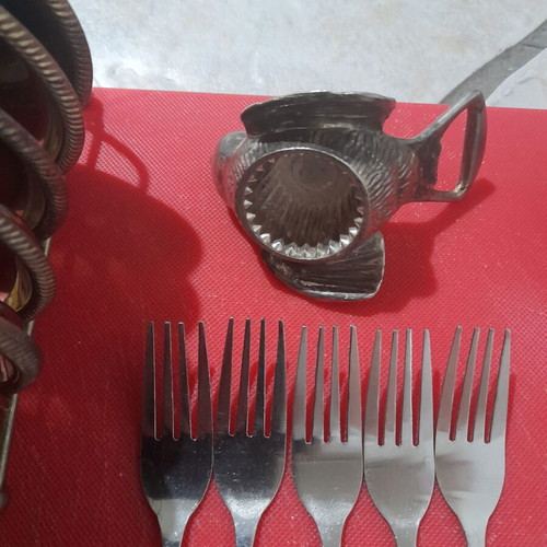 Cutlery set 24 pieces like new with coasters and opener