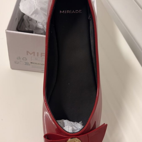 Women's red ballerina shoes size 39, new