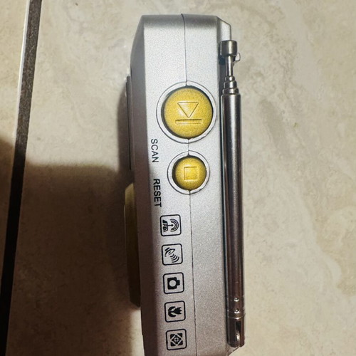 AIMTOP AT-227 Vintage Portable Pocket Radio used, FM Auto Scan