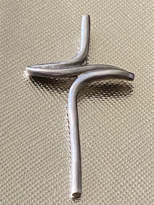 Silver cross like new