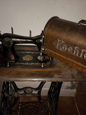 Koehler Antique Sewing Machine with Manual Operation, Used