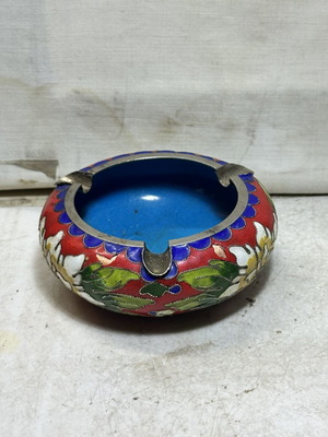 Vintage Cloisonné Ashtray with Floral Motifs, used, 10×4 cm