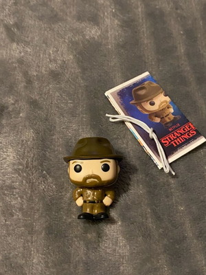 Stranger Things Hopper figure new