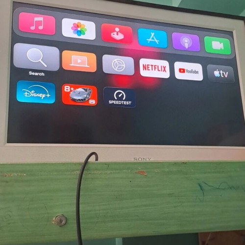 Apple TV 4K 2nd Generation (2021) with Siri Remote and Cooling Fan