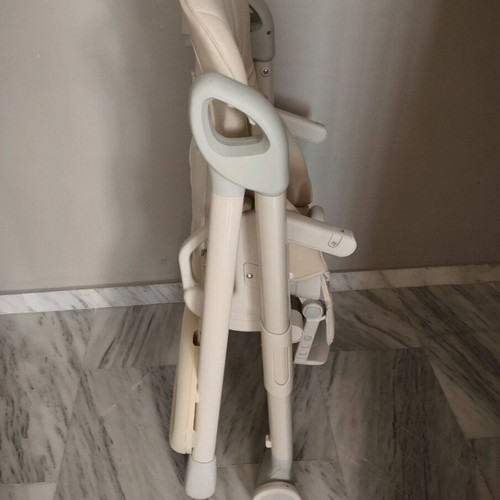 Cangaroo ieat baby high chair used