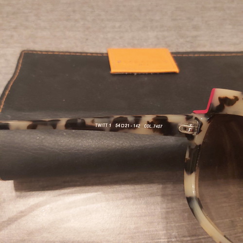 Face A Face Paris tortoise sunglasses like new with pink details