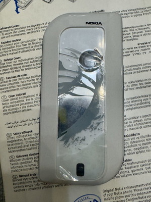 Nokia 7610 mobile phone with 512MB memory card