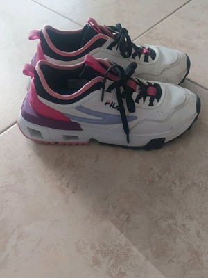 Fila Disruptor αθλητικά παπούτσια νούμερο 40 σαν καινούργια, άσπρο ροζ