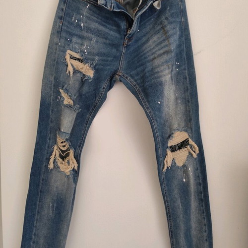 Zara jeans with rips, size 38, like new